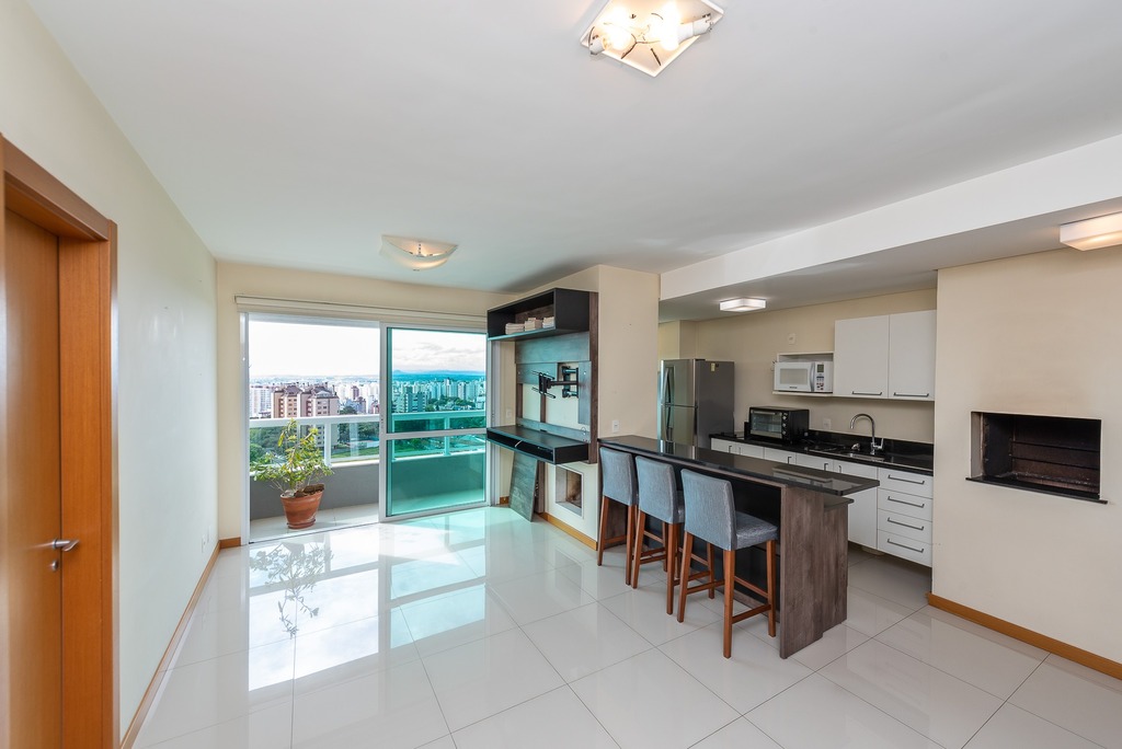 Apartamento - Venda - Trs Figueiras - Porto Alegre - RS